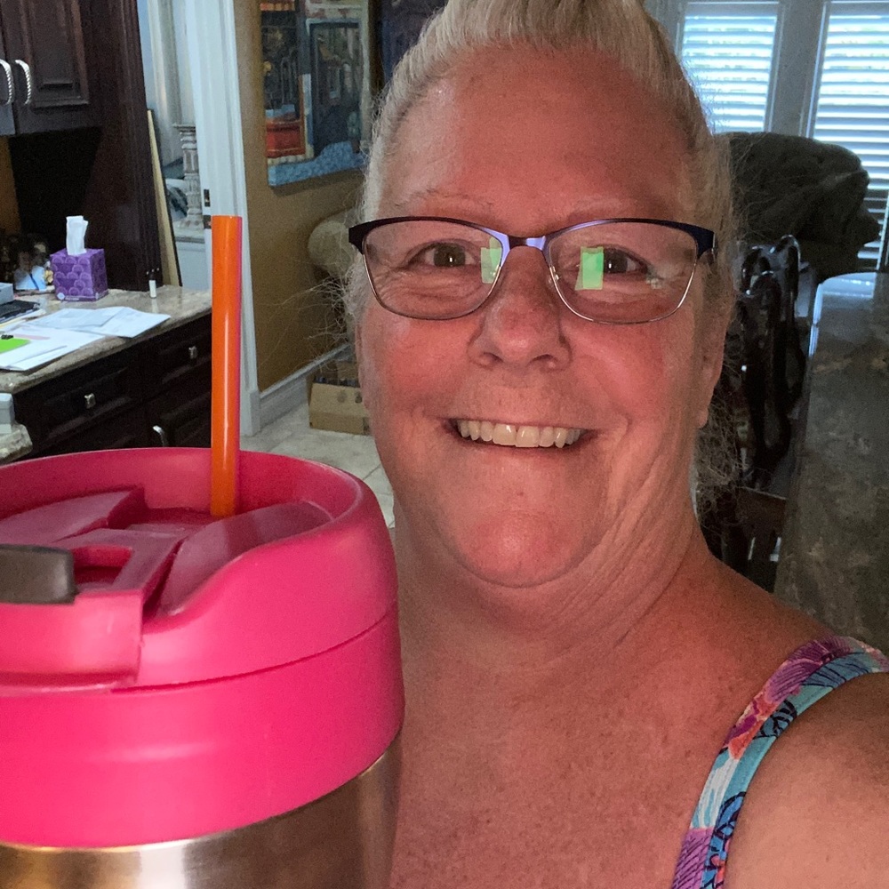 Meet your Posher, Beth